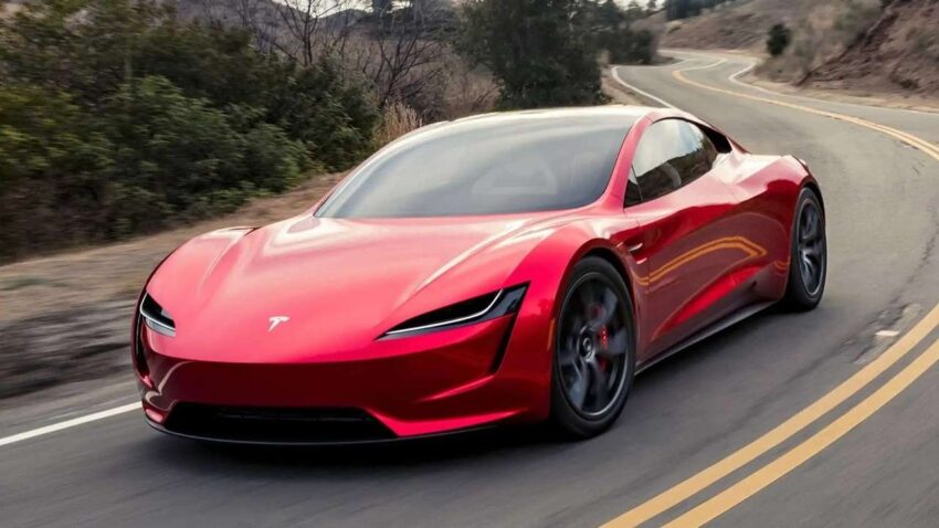 Tesla’dan diğer araba markalarını kıskandıracak yeni özellik!