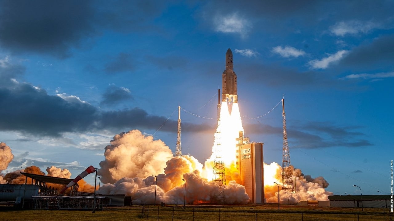 Ariane 5 roketi yeniden harekete gecti
