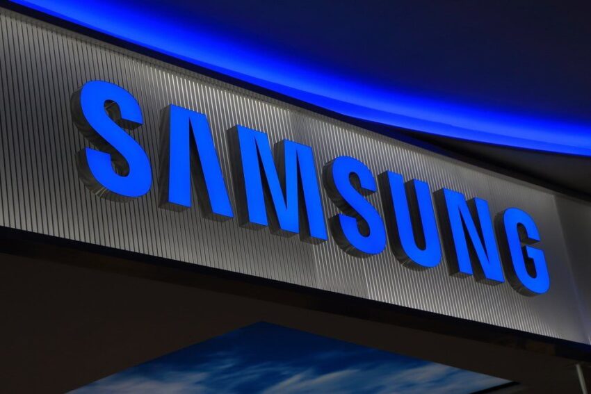 Samsung, 2022’de 10 Milyon Katlanabilir Telefon Satmayı Hedefliyor