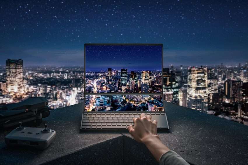 ASUS’tan Yeni Çift Ekranlı Bilgisayar: Zenbook Pro 14 Duo OLED