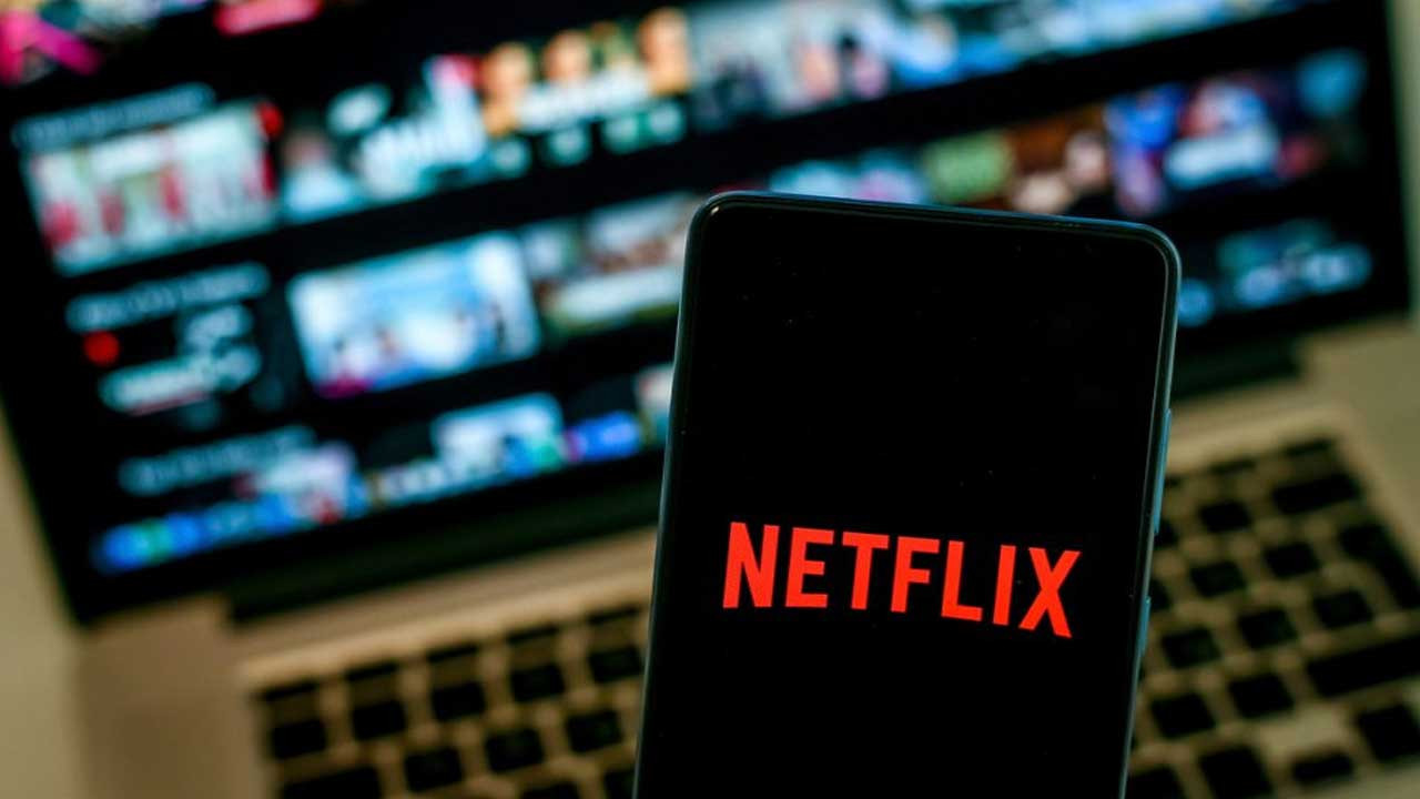Netflix, şifre paylaşmayı kaldıracağı tarihi açıkladı!