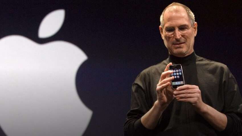 Bu da oldu! Steve Jobs’ın terliği rekor fiyata satıldı