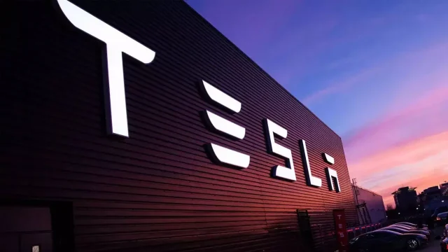 Samsung’a kötü haber: Tesla, işlemci tedarikçisini seçti!