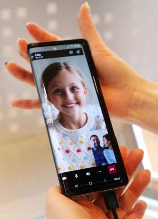 Samsung, 360 Derece Katlanabilir Ekran Prototipini Tanıttı