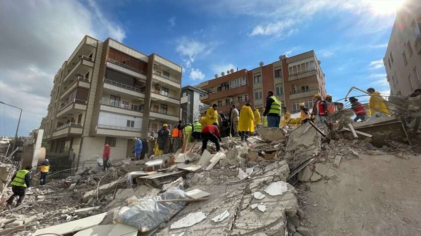 Cumhurbaşkanı Erdoğan’dan depremzedeler için kira yardımı açıklaması!