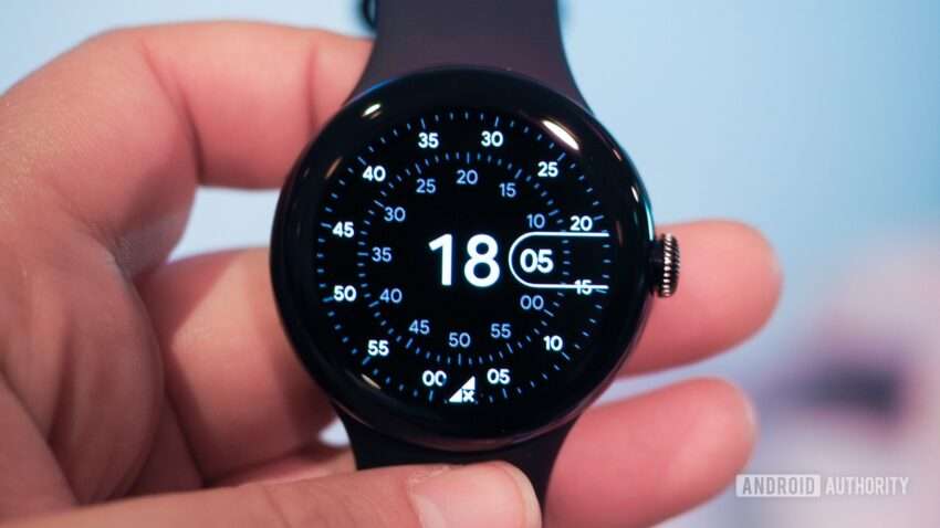 Google Pixel Watch, Şubat 2023 Güvenlik Güncellemesini Aldı