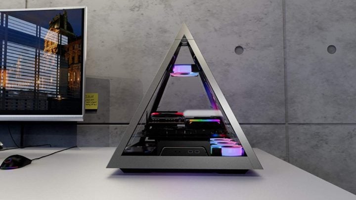 Piramit Şeklinde PC Yapmışlar! – Gamescom 2023 #25