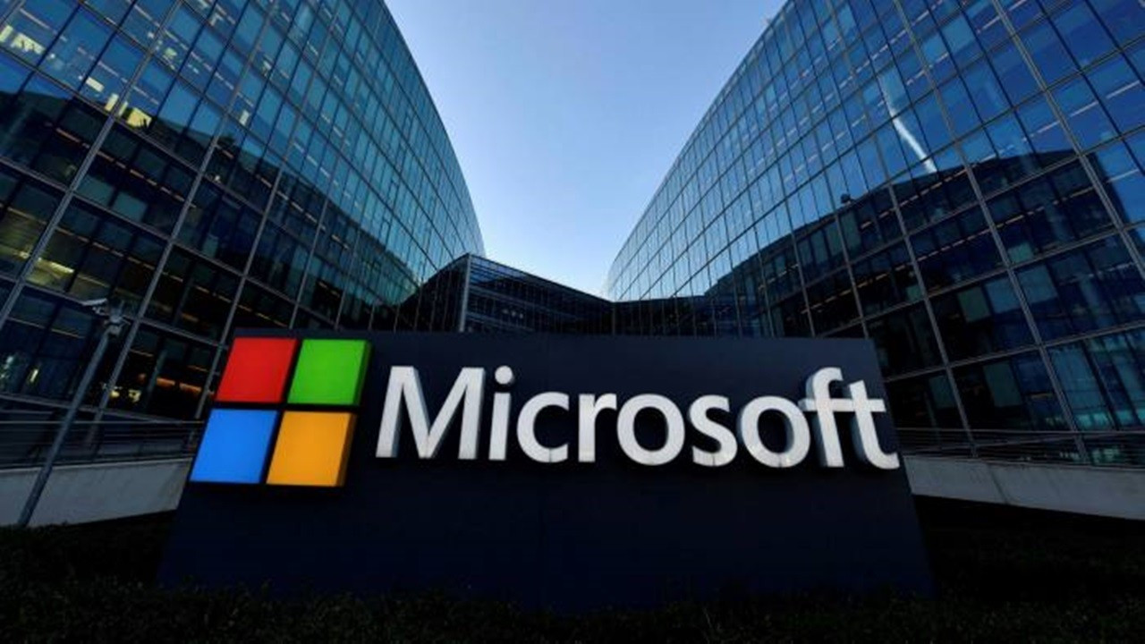 Microsoft müşterilerine yapay zekanın hırsızlığı konusunda güvence verdi