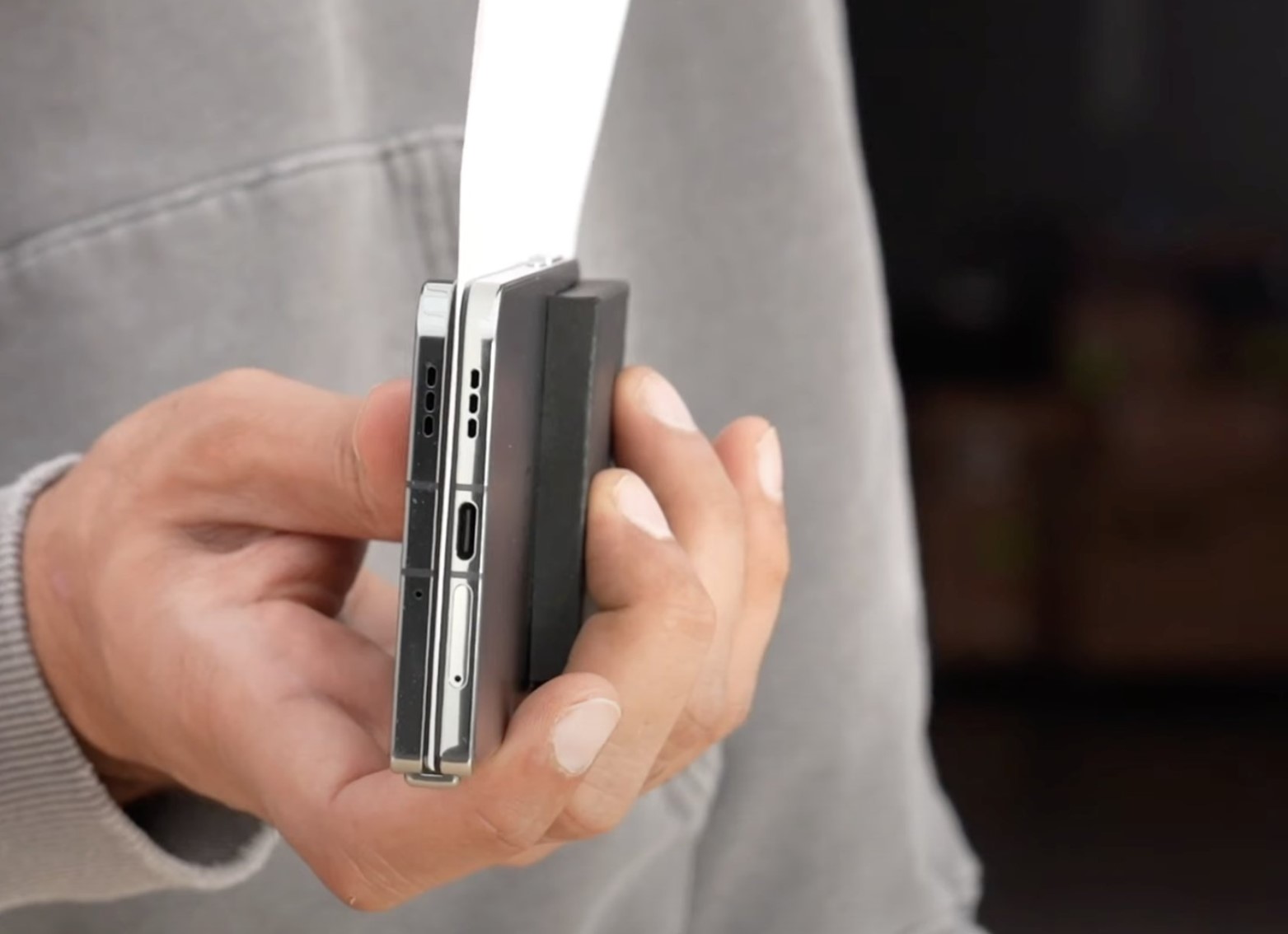 OnePlus Open tamamen kapanan menteşe ile tanıtılacak