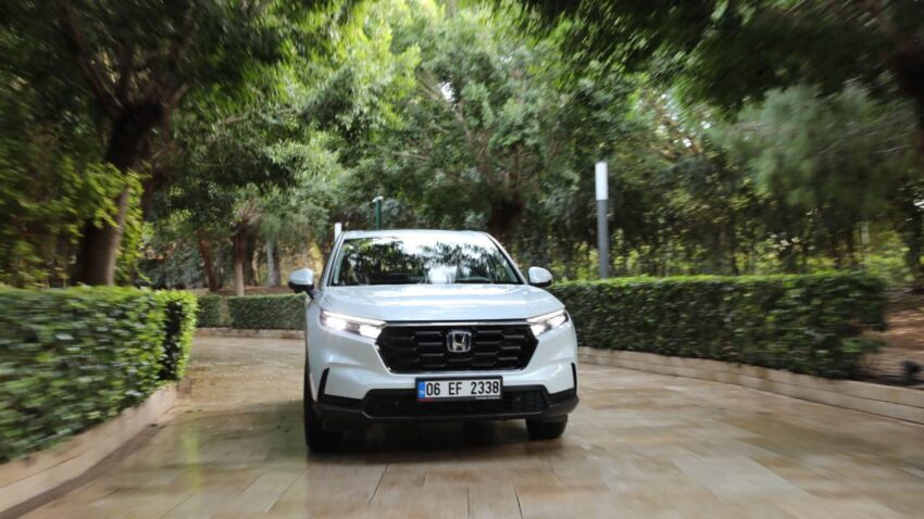Honda CR-V e:HEV Türkiye satış fiyatı ve özellikleri!