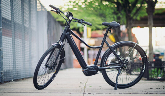 mercedes8217ten-akilli-kaskli-yeni-elektrikli-bisiklet-12070