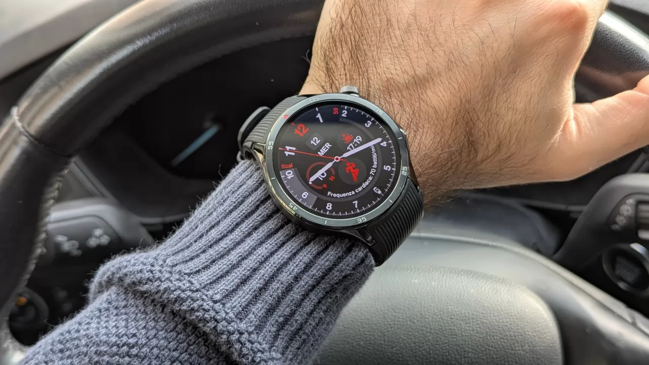 OnePlus Watch 3’ten şaşırtan baskı hatası!