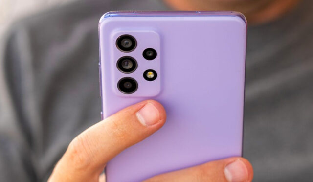 Samsung’dan popüler telefonu için güncelleme müjdesi!