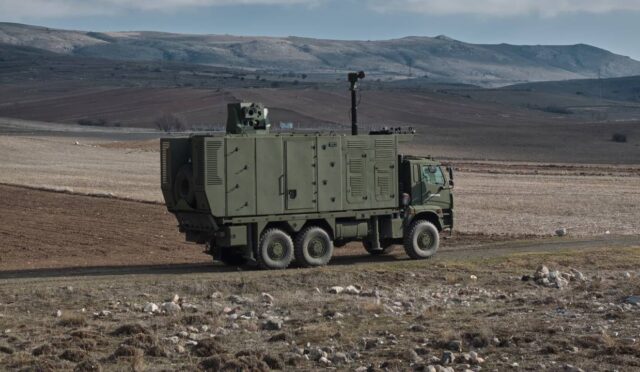 aselsan-lazer-ile-iha-avladi-gokberk-hedefleri-imha-etti-71903