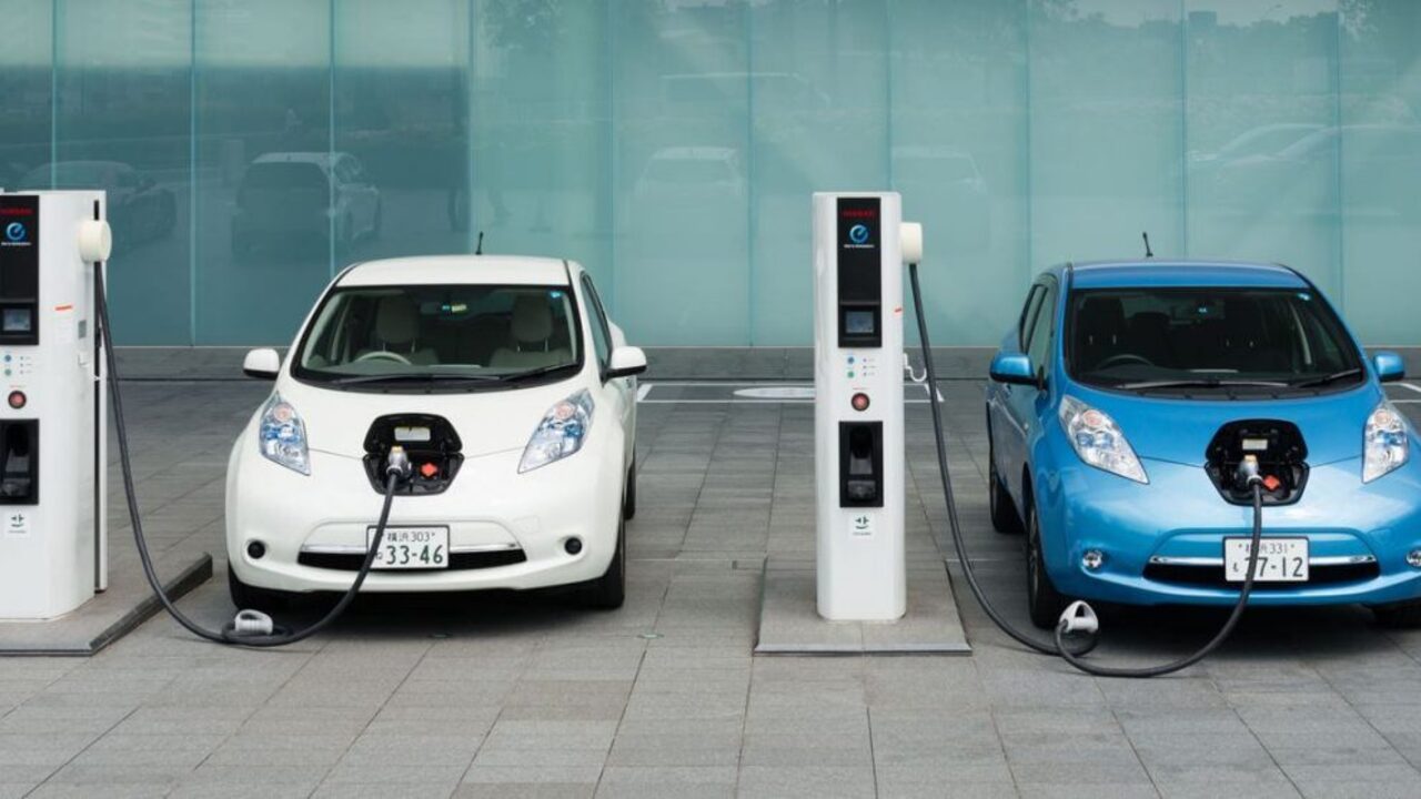 Avrupa’da elektrikli araçların pazar payı düştü! 2 Avrupa'da elektrikli araçların pazar payı düşüyor.