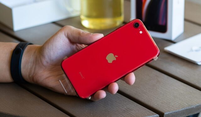 Küçük ekranlı iPhone’lar tarihe karışabilir!