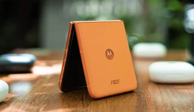 motorola-razr-60-icin-geri-sayim-ozellikleri-ve-tasarimi-ortaya-cikti-36730