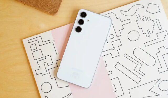 sarji-en-uzun-giden-samsung-modelleri-mart-2025-98016