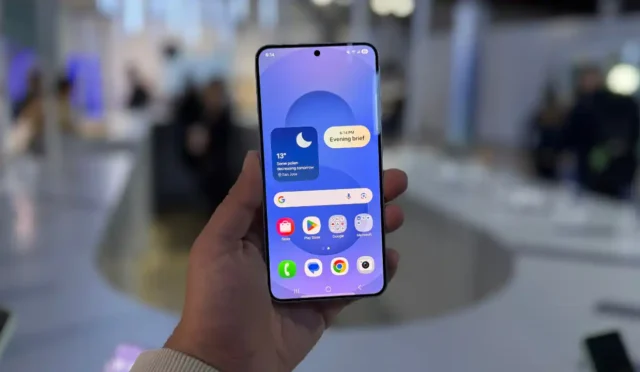 trump-simdi-de-cinli-telefon-ureticilerine-goz-dikti-58069