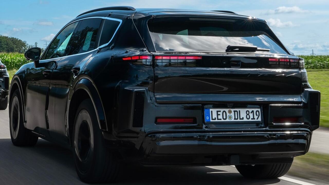 Tamamen elektrikli Porsche Cayenne görücüye çıkıyor!