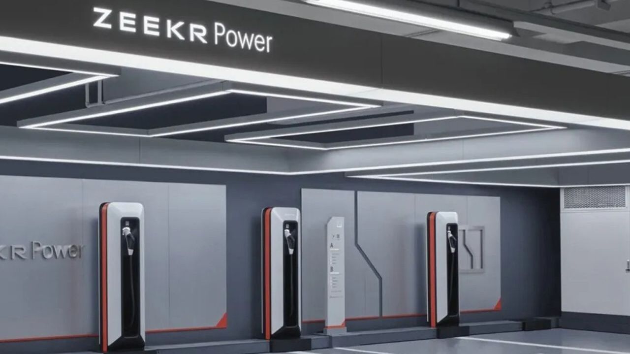 Zeekr, 1.2 MW’lık şarj cihazını görücüye çıkardı!