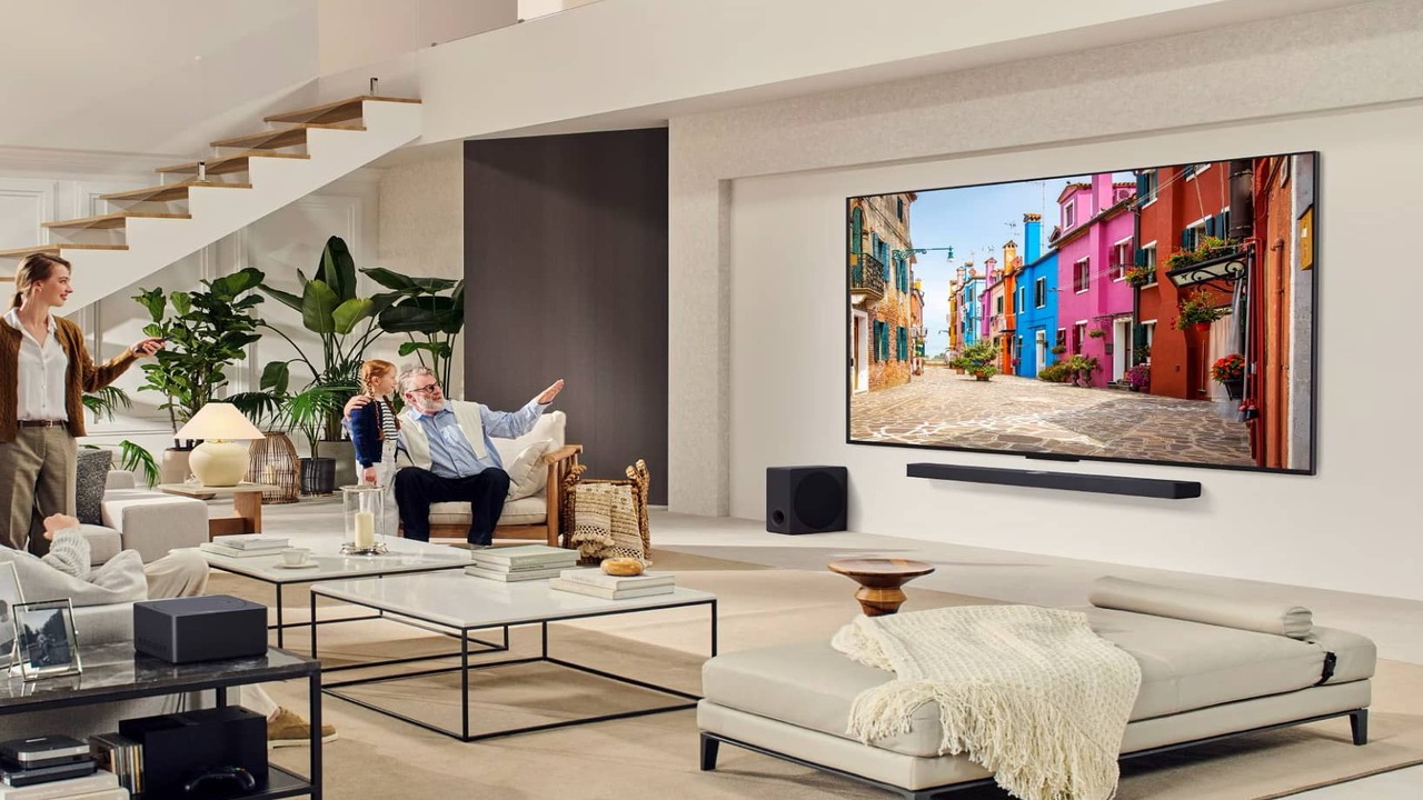 TCL, 85 inçlik yeni akıllı TV modeliyle geliyor! 2 TCL, 85 inçlik yeni akıllı TV modeliyle karşımızda!