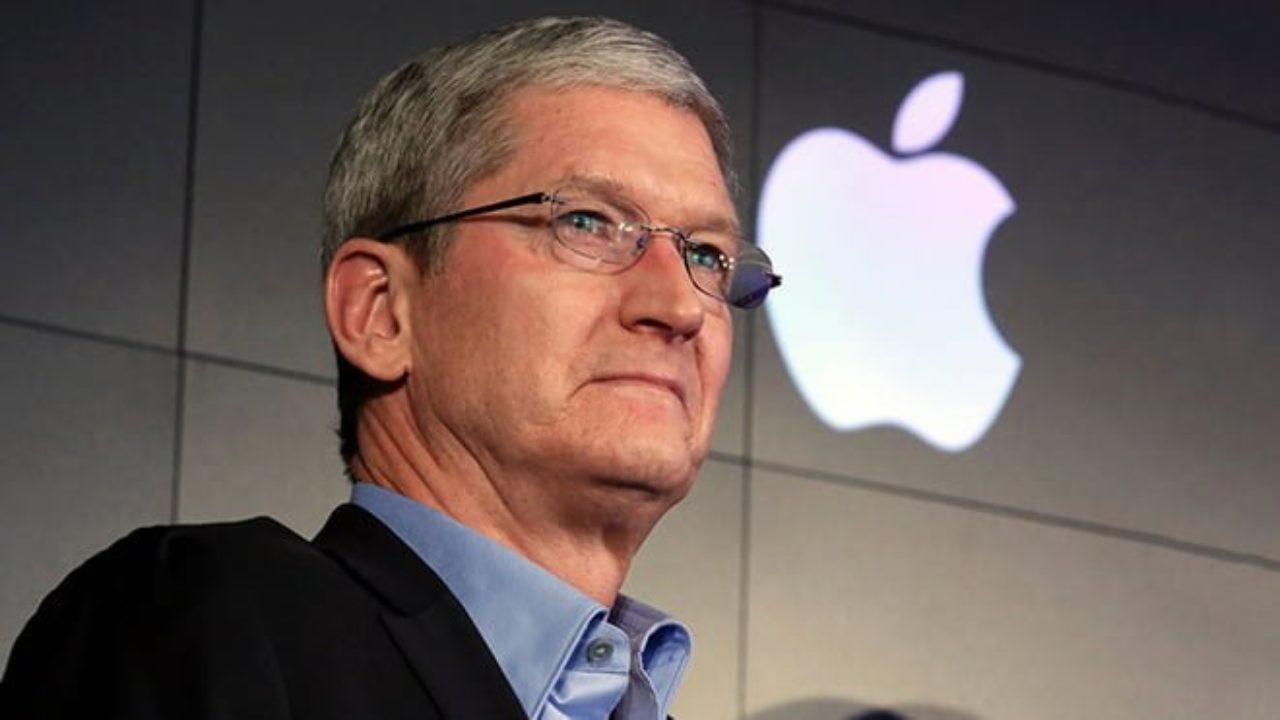 Tim Cook, Apple’ın C1 modemi hakkında iddialı konuştu! 2 Tim Cook, Apple'ın C1 modemini övdü.