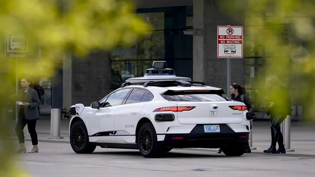 Robotaksiler, 25 kat daha güvenli olabilir! 2 Robotaksiler, tam 25 kat daha güvenli.
